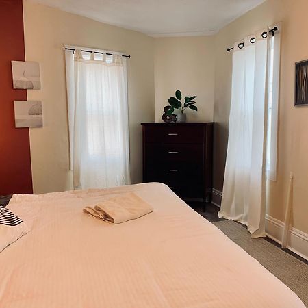 New Cozy& Stylish 2-Bdrm, Close To Downtown, Unit #3 Daire Halifax Dış mekan fotoğraf